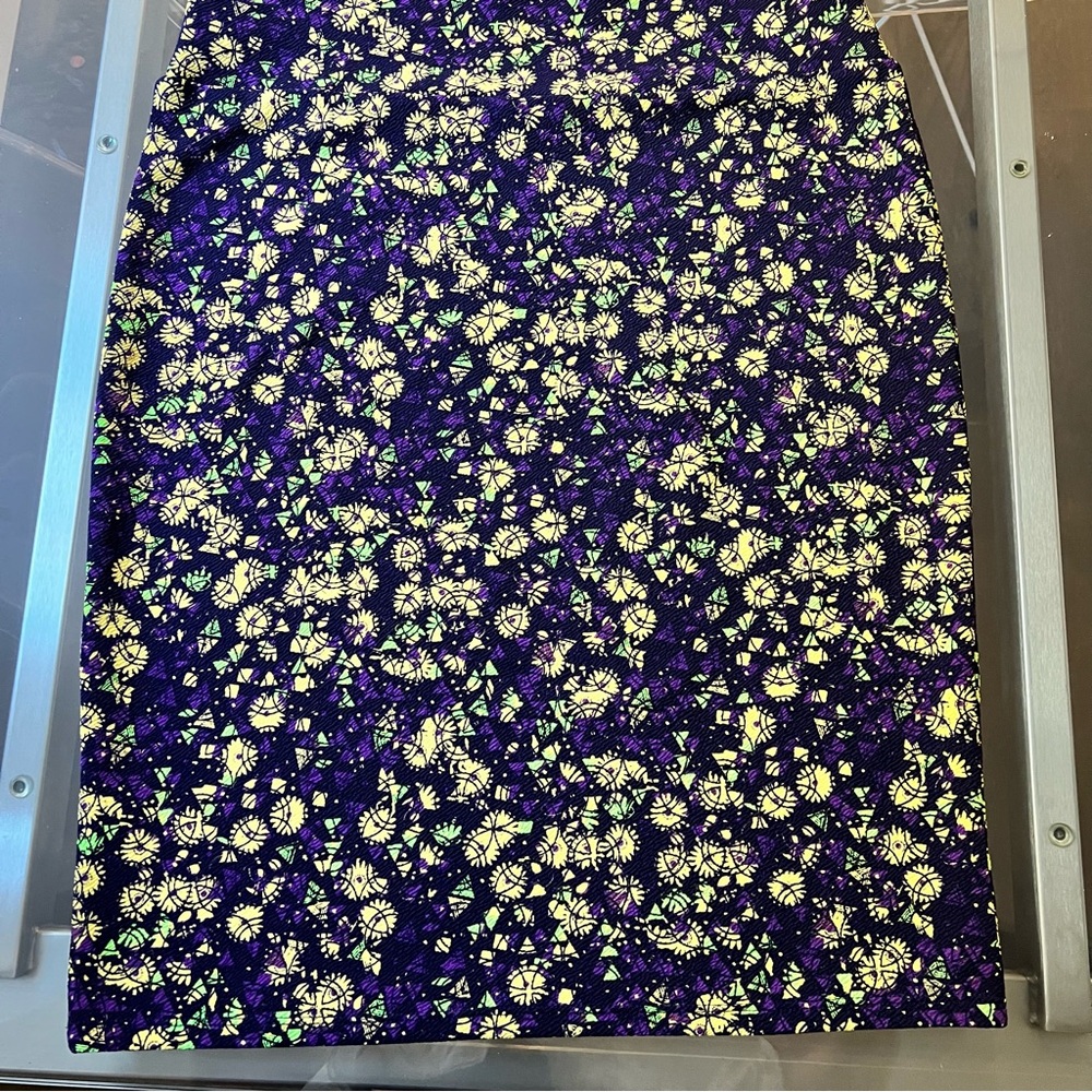 LuLaRoe Pencil Skirt with Purple, yellow and green pops of color Floral Pattern